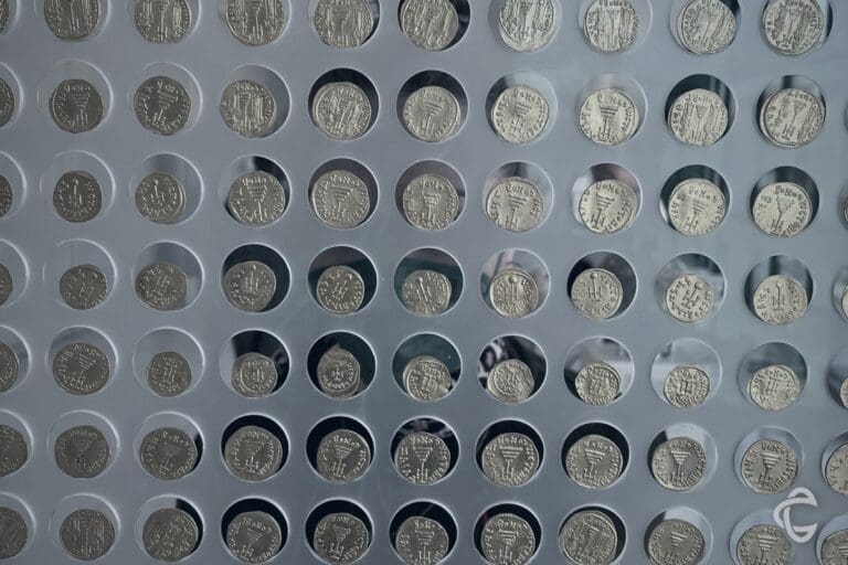 Knowledge Centre Crypto in box 3